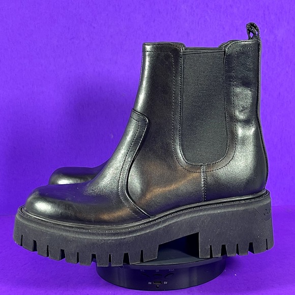 Calvin Klein Women's Black Jayden Slip On Ankle Boot Shoe Size 6 NWOT - Picture 3 of 8